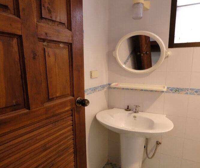 اتاق استاندارد, Ashram Kanabnam Resort