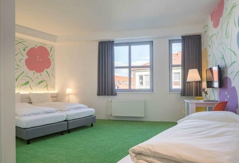 اتاق استاندارد سه نفره, Flowers Hotels