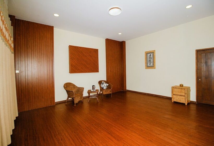 سوییت اجرایی, Royal Emerald River View Resort