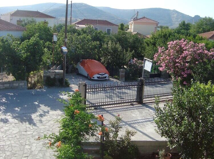 스탠다드 싱글 룸, Sappho