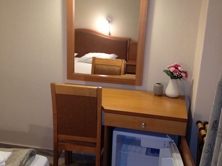 스탠다드 싱글 룸, Sappho