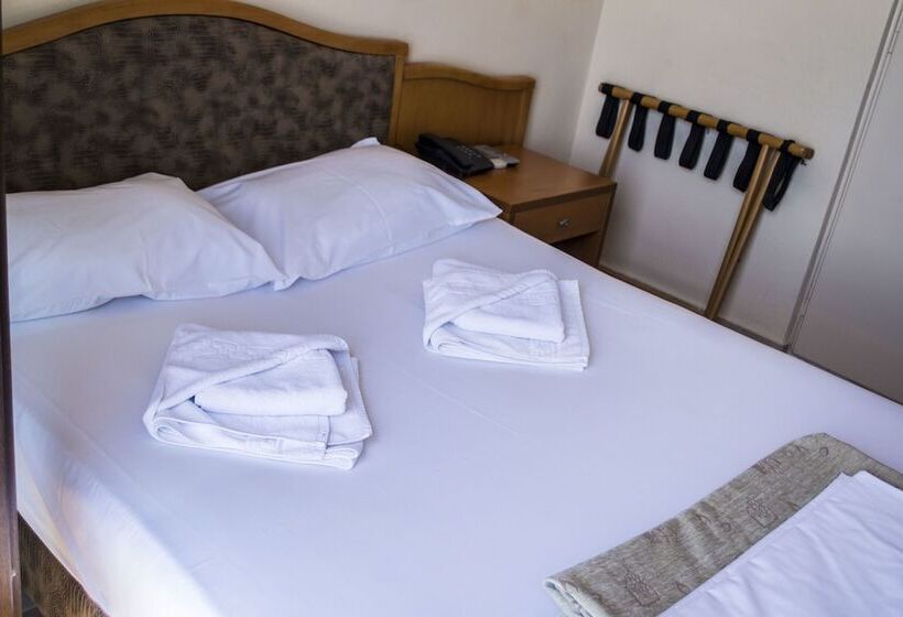 스탠다드 싱글 룸, Sappho