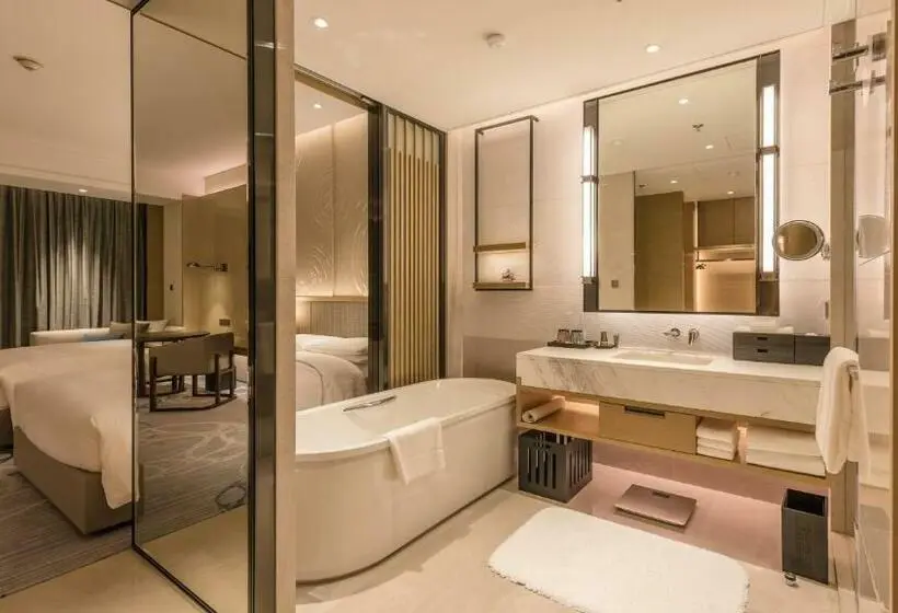 キングサイズベッドのデラックスルーム, Suzhou Marriott Hotel Taihu Lake
