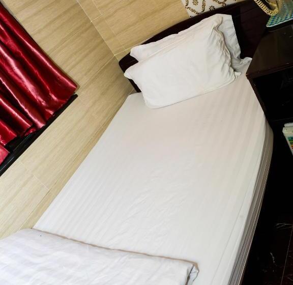 اتاق لوکس با تخت بزرگ, Asia Inn