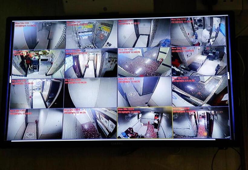 اتاق لوکس خانوادگی, Asia Inn