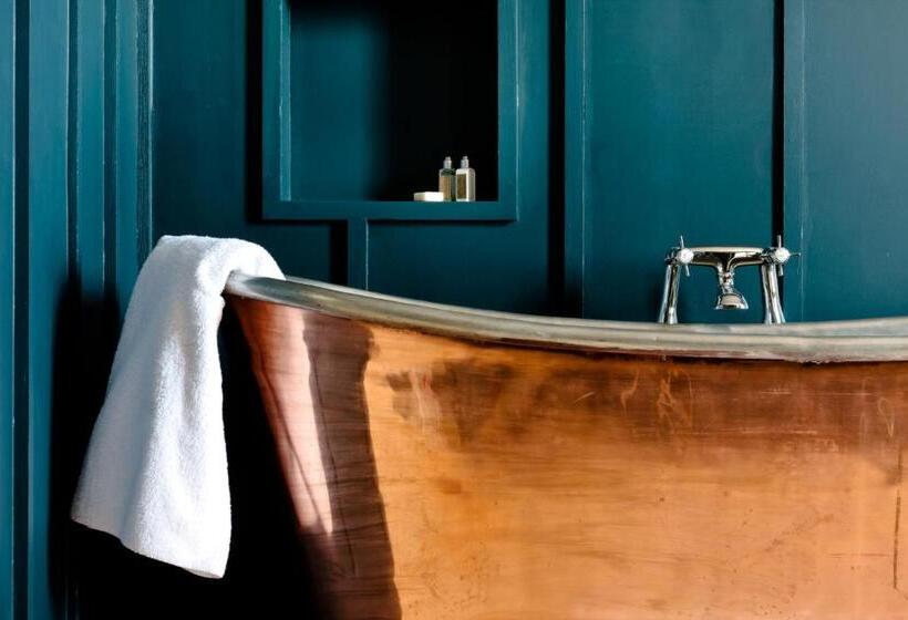 سوییت, Number 38 Clifton