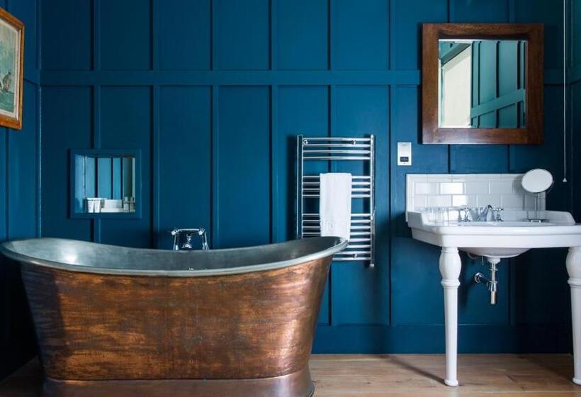 سوییت, Number 38 Clifton