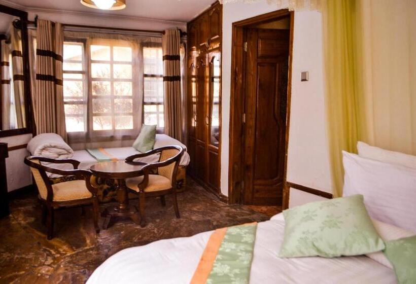 اتاق خانوادگی, Happy Rhino