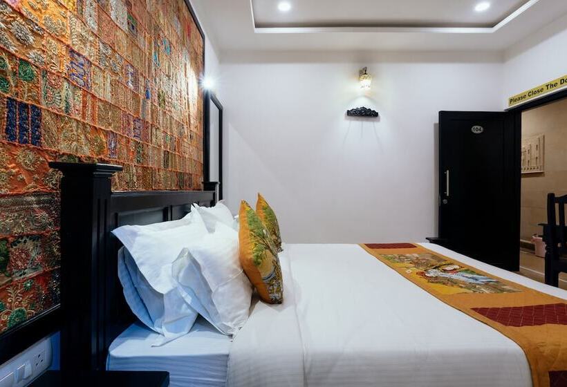 اتاق لوکس, The Legend Haveli