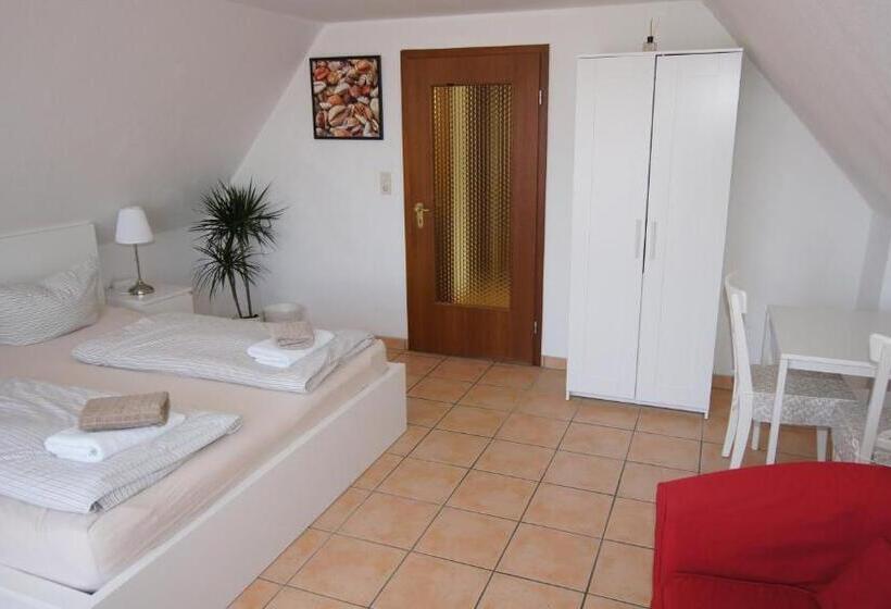 Студио Стандарт с Балконом, Dorfkrug Busum