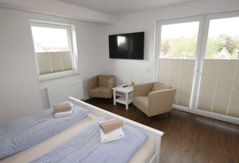 Comfort room with balcony, Dorfkrug Busum