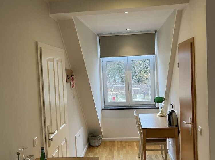 اتاق خانوادگی, Altes Fährhaus Ehemals Himmel Und Havel