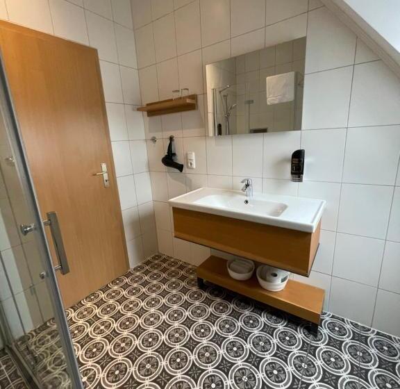 اتاق خانوادگی, Altes Fährhaus Ehemals Himmel Und Havel