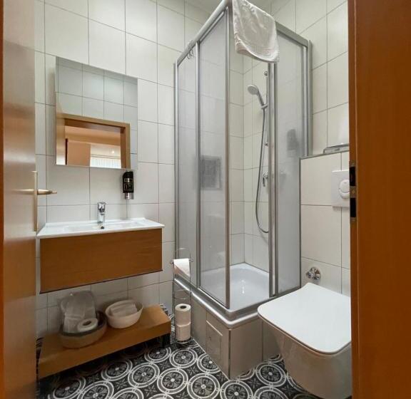 اتاق خانوادگی, Altes Fährhaus Ehemals Himmel Und Havel