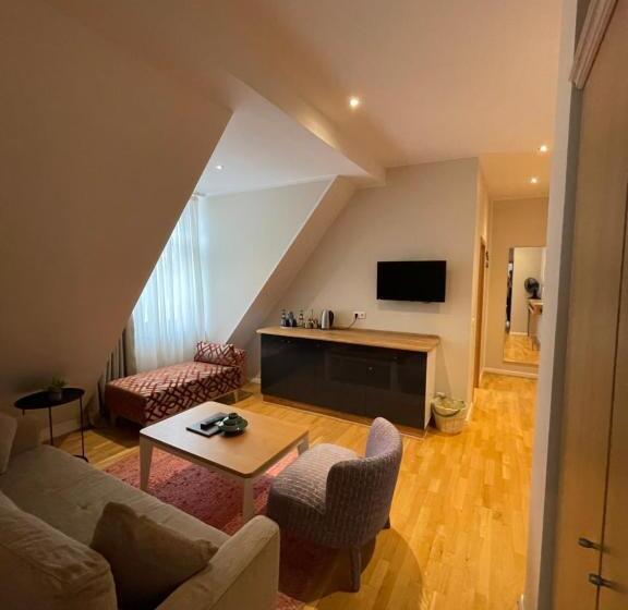 اتاق خانوادگی, Altes Fährhaus Ehemals Himmel Und Havel