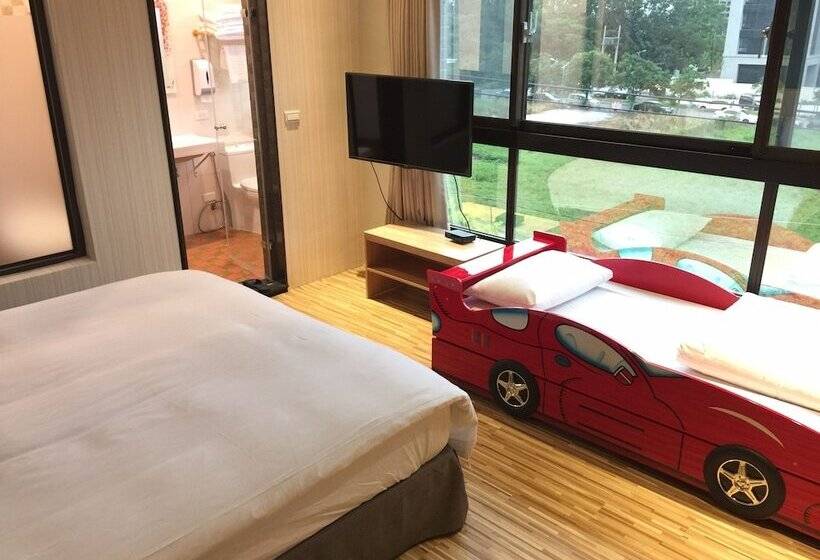 اتاق خانوادگی, Ruo Shui Hotspring