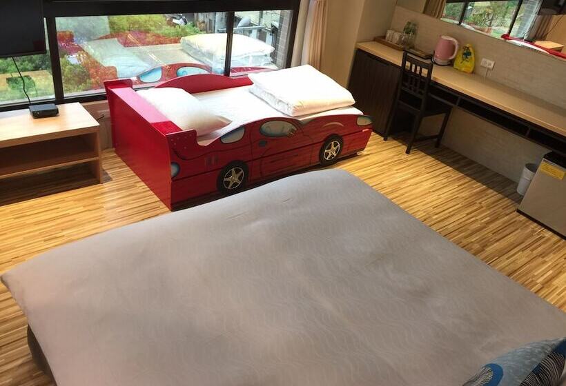 اتاق خانوادگی, Ruo Shui Hotspring