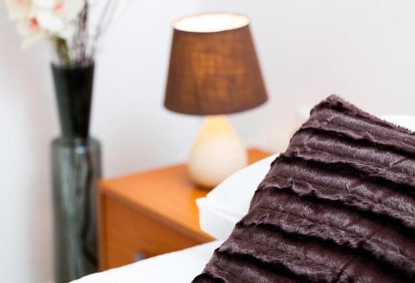 带1个卧室的带阳台的公寓, Guest House Mara