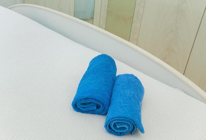 테라스가 있는 2 베드룸 아파트, Guest House Mara