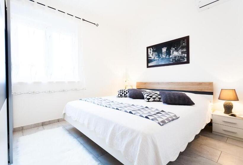 豪华房间, Guest House Mara