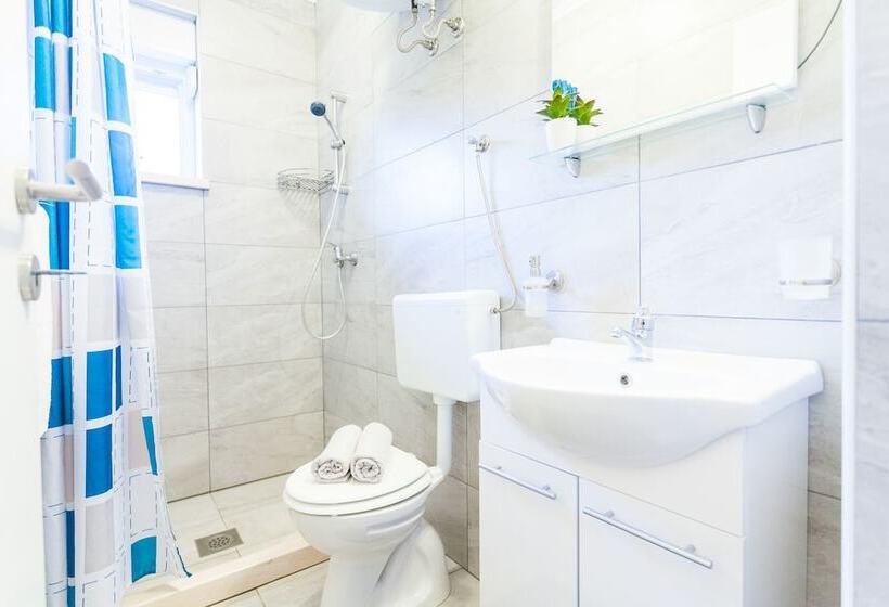 豪华房间, Guest House Mara