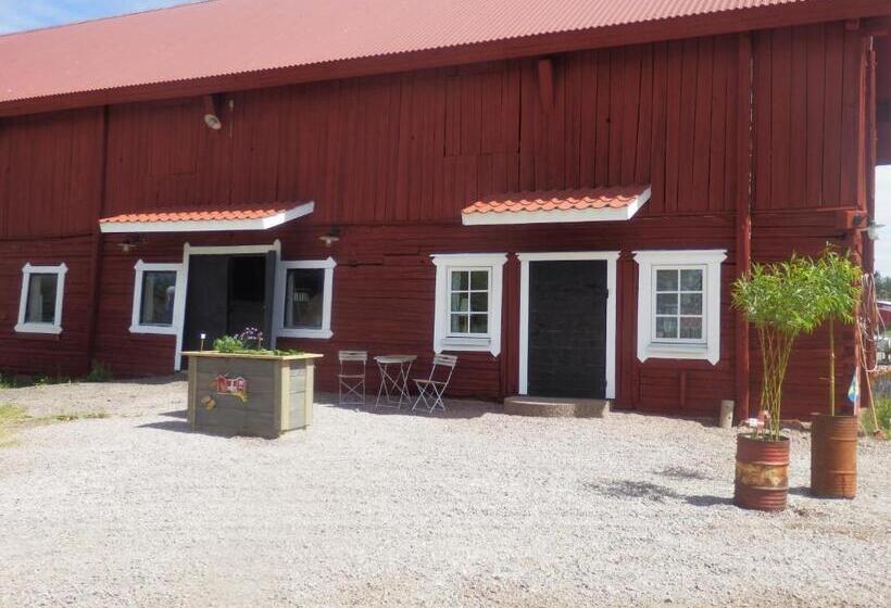 חדר סטנדרט לשלושה, Stallet B&b