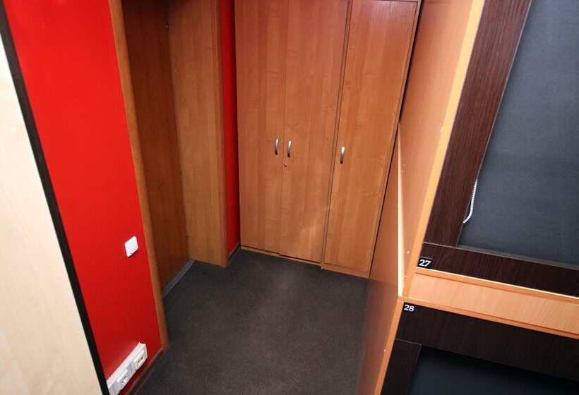 تختخواب در اتاق مشترک, Homebox Capsule