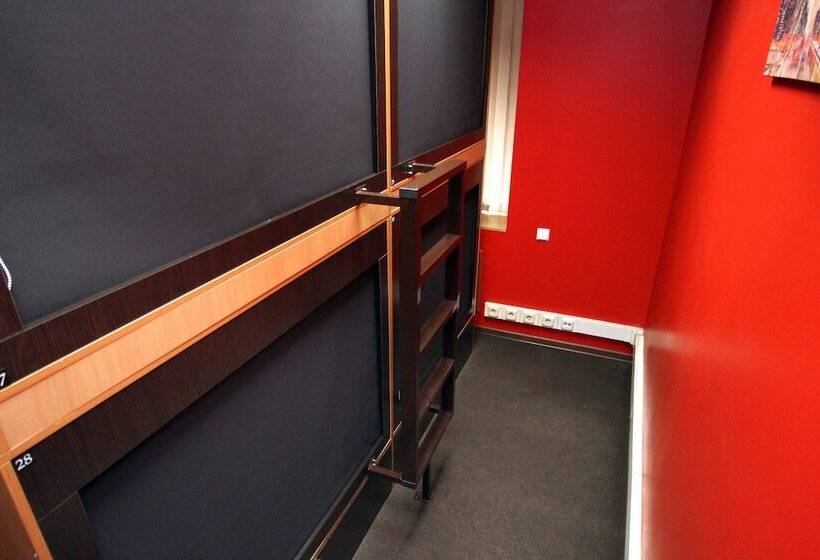 تختخواب در اتاق مشترک, Homebox Capsule