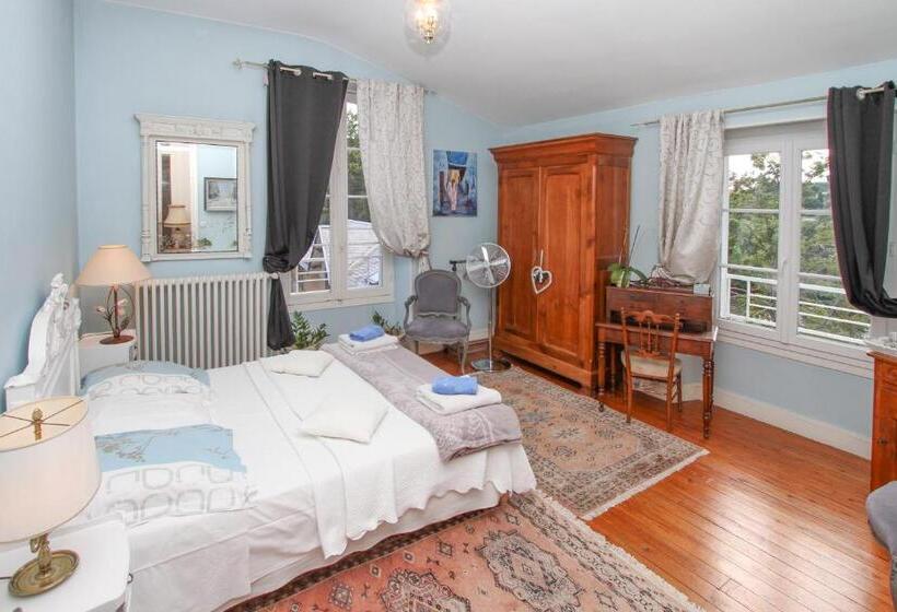 חדר סטנדרט נוף לגינה, Manoir Des Turets