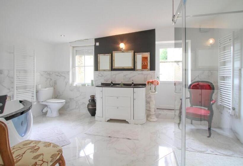 חדר סטנדרט עם מיטת קינג, Manoir Des Turets