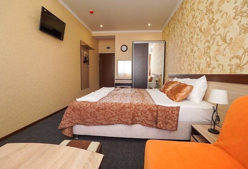 חדר סטנדרט לשלושה עם מרפסת, Bliznetsy Apart