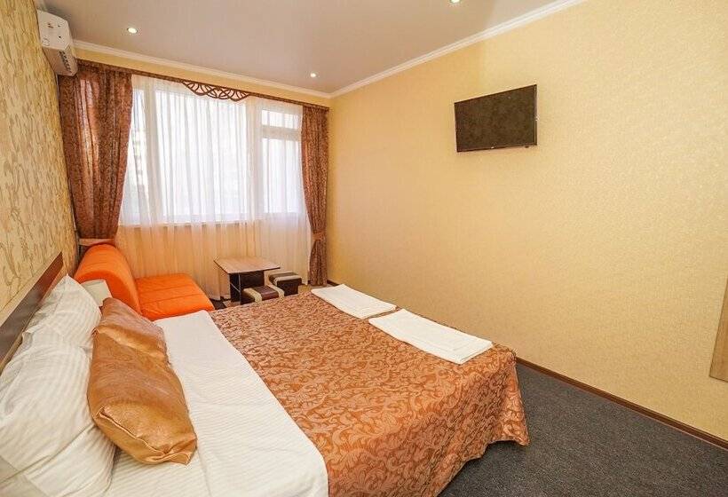 חדר סטנדרט לשלושה עם מרפסת, Bliznetsy Apart