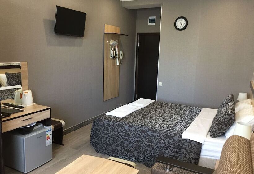 חדר סטנדרט לשלושה עם מרפסת, Bliznetsy Apart