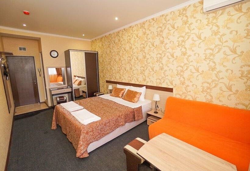 חדר סטנדרט לשלושה עם מרפסת, Bliznetsy Apart