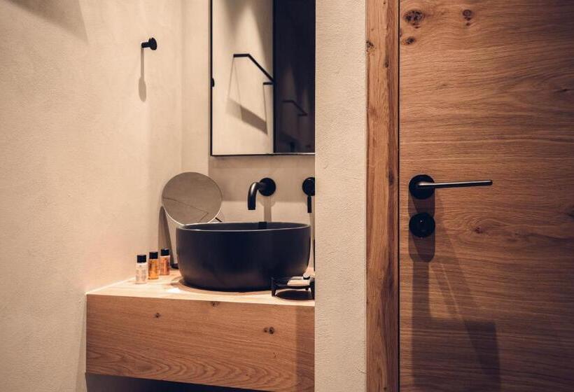 اتاق استاندارد با چشمانداز کوهستان, Monastery Estate Retreat