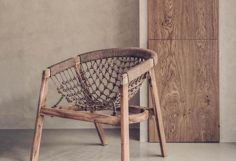 Premium room w/ mountain view, Monastery Estate Retreat