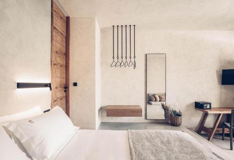 Premium room w/ mountain view, Monastery Estate Retreat