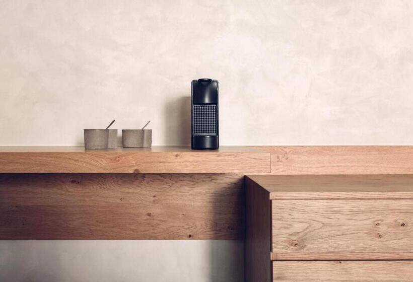 اتاق استاندارد, Monastery Estate Retreat