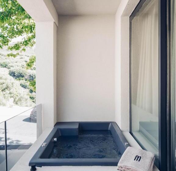 اتاق استاندارد, Monastery Estate Retreat