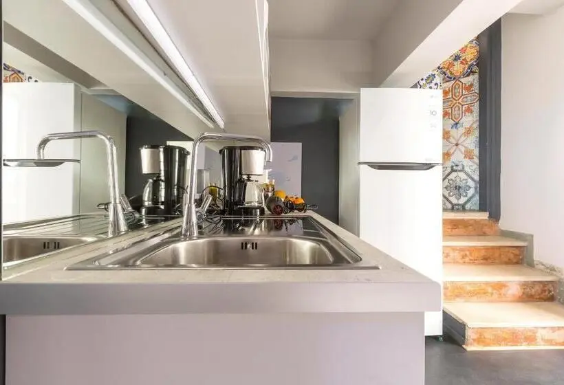 Standard Yhden Hengen Huone, Annunziata Urban Den By Loc Hospitality