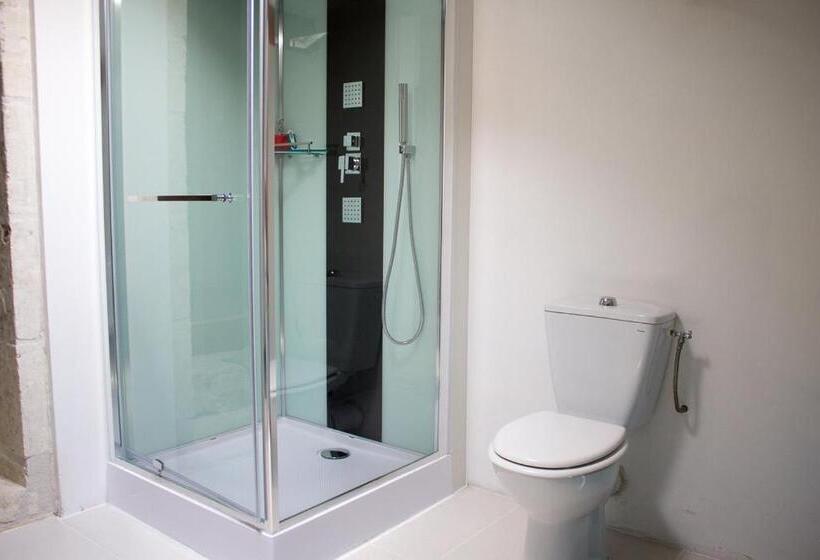 家庭套房, Le Charhido