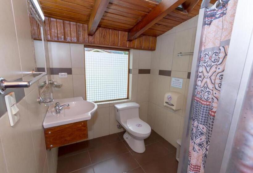 Номер Стандарт с Балконом, Isla De Baños Hosteria Y Spa