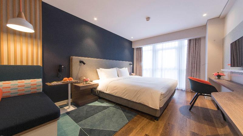 キングサイズベッドのスタンダードルーム, Holiday Inn Express Liyang Huafu, An Ihg