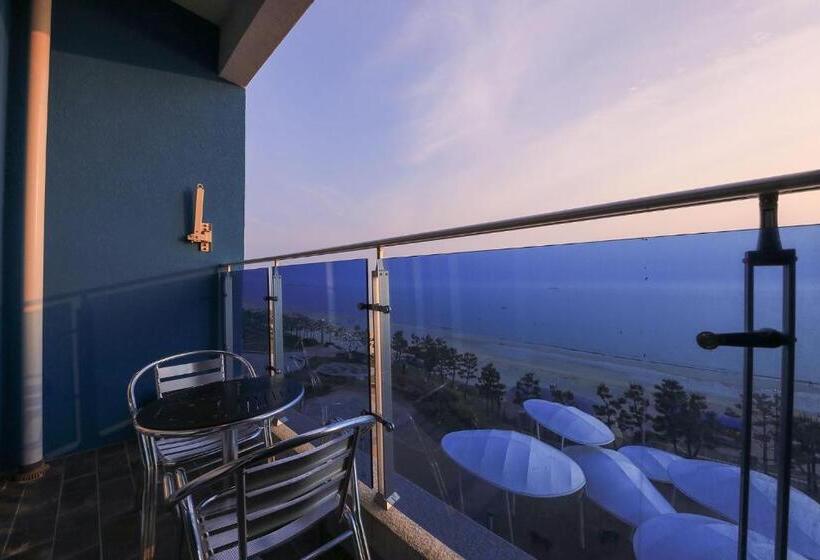 Deluxe Suite Sea View, Merrymud