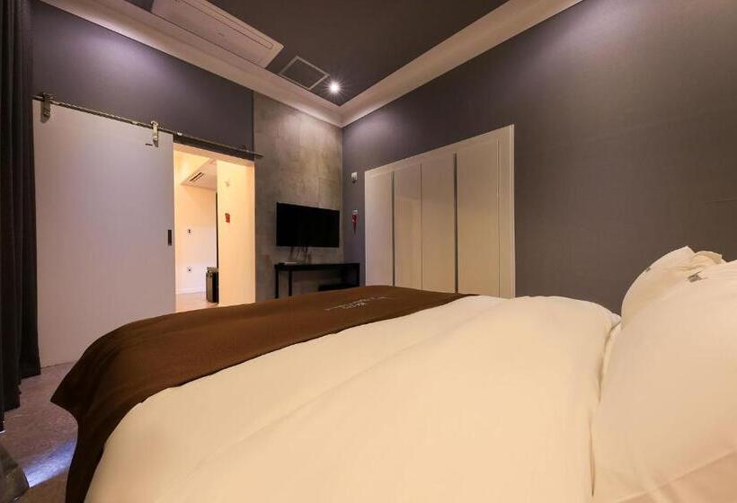 Deluxe Suite Sea View, Merrymud