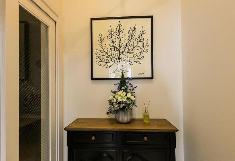 Penthouse Kamer, Merrymud