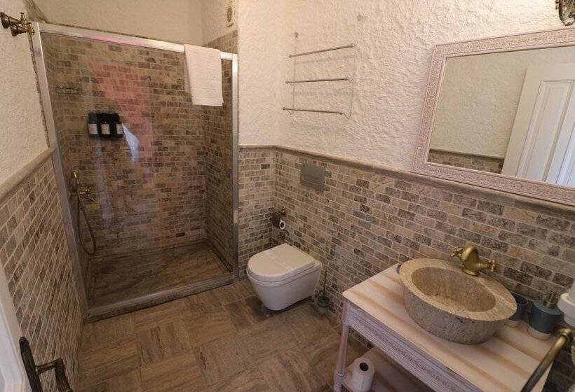 غرفة كومفورت ثلاثية, Galya Otel Alacati