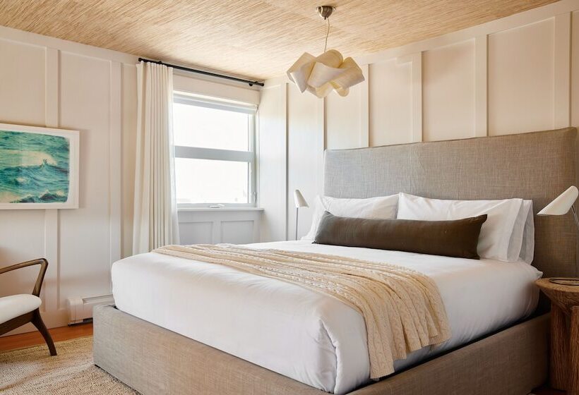 جناح سرير كينج, Block Island Beach House