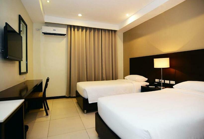 اتاق سوپریور, Ever O Business