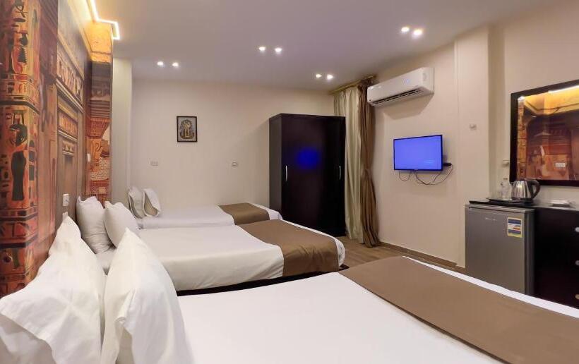اتاق استاندارد چهارنفره با بالکن, Giza Pyramids View Inn